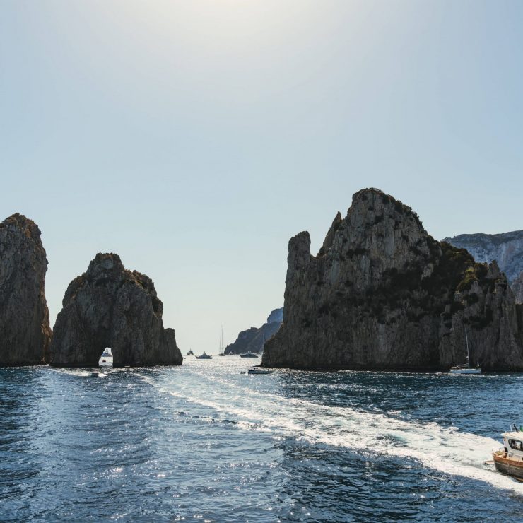 Where to see the Faraglioni di Capri? 5 Unmissable Stops!