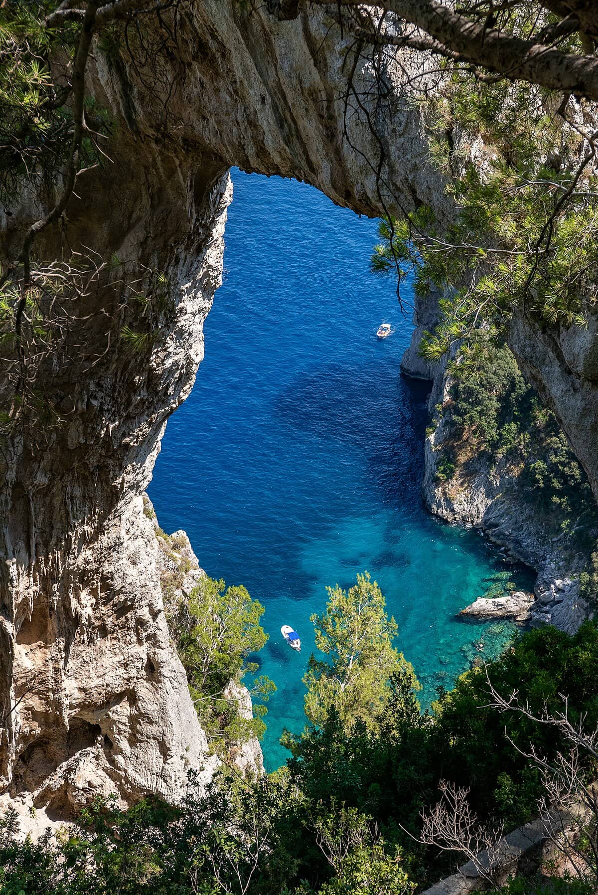 Natural Arch in Capri: location, how to get there and the unmissable walk